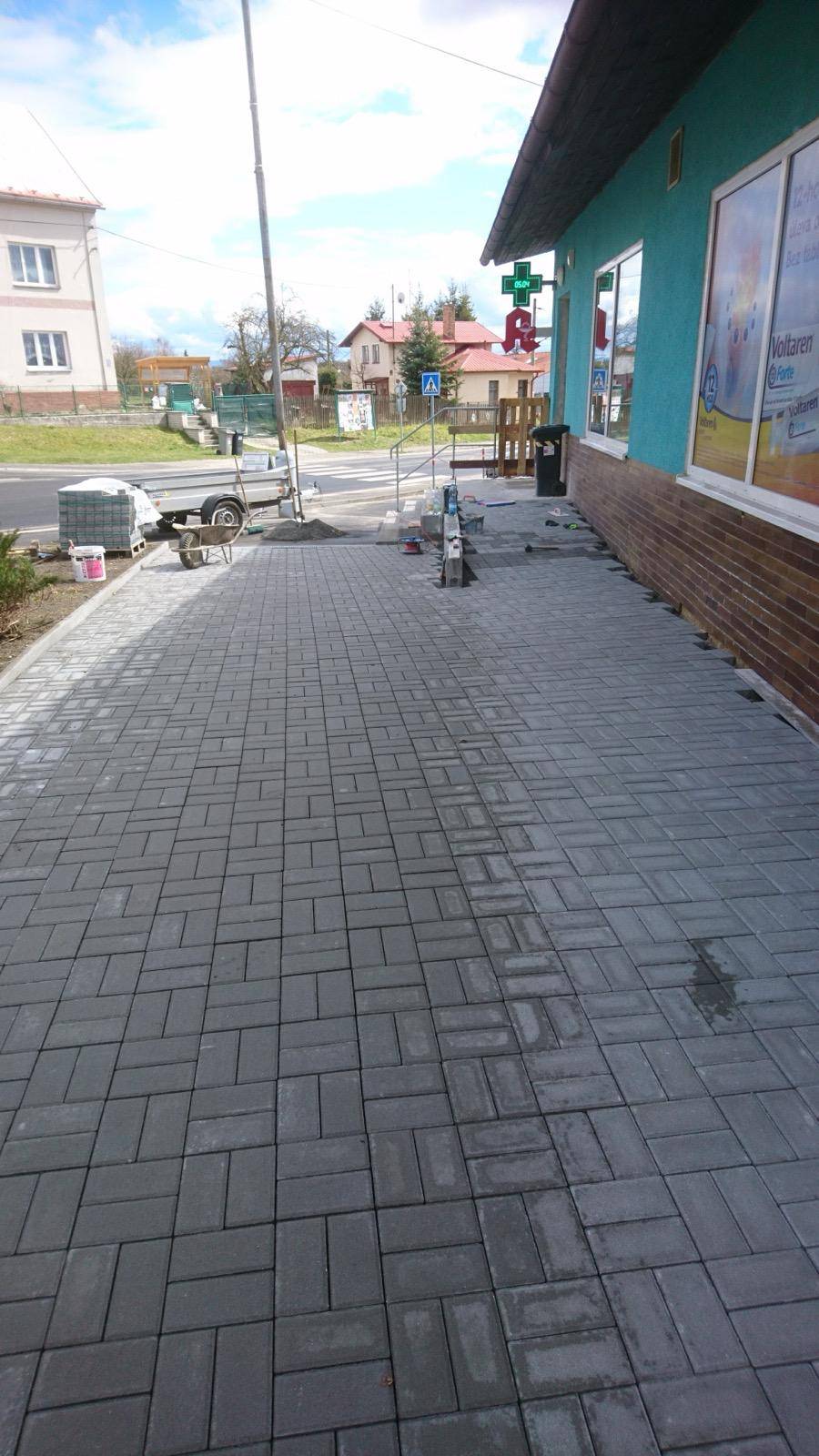 Dlažba 1